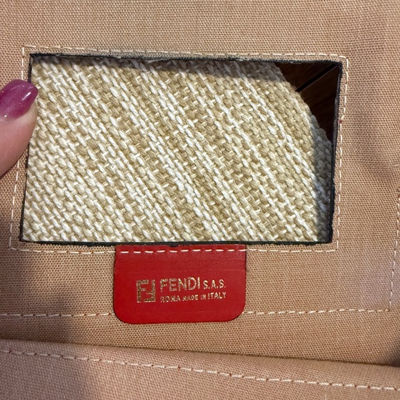 Fendi Red and Cream Woven Vintage Tote - Picture 2 of 8